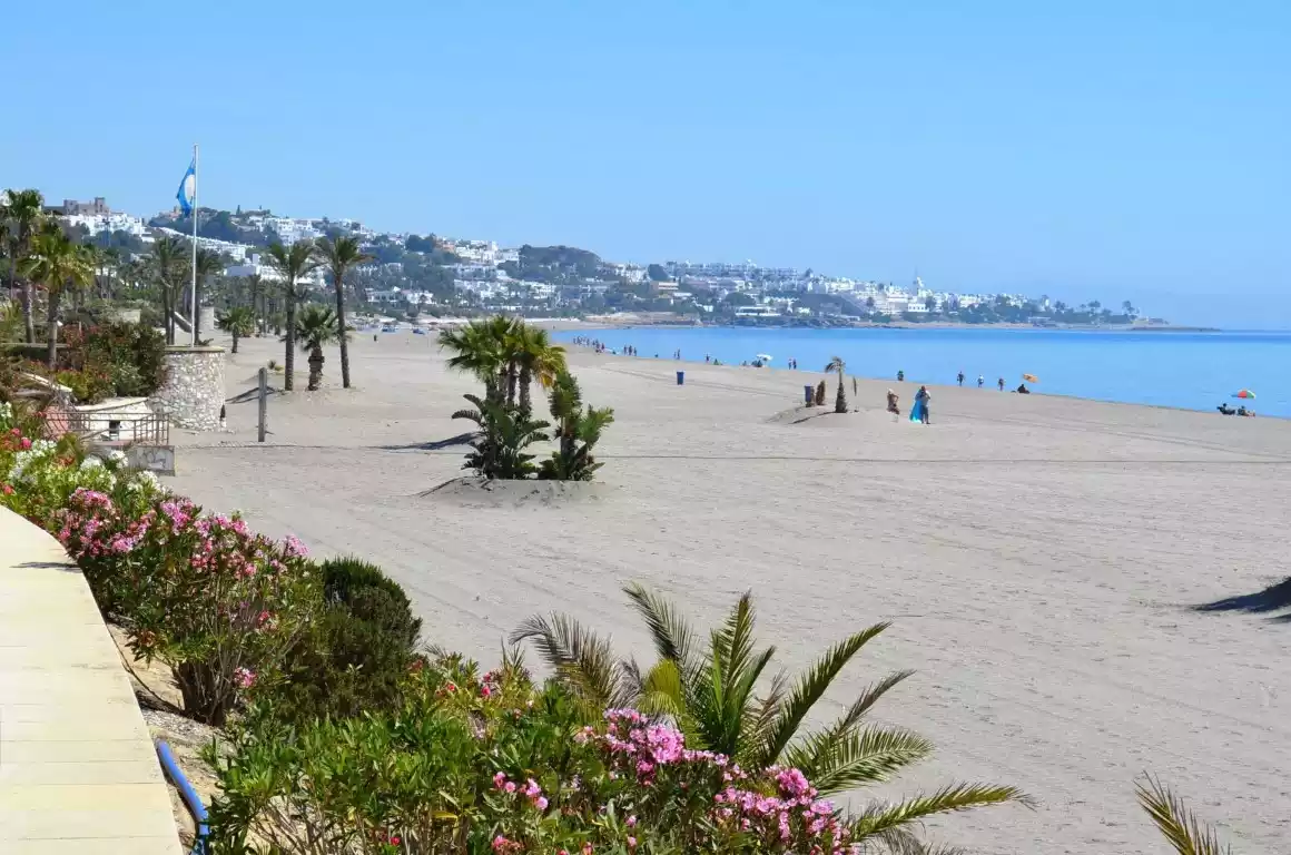 Playa Cueva del Lobo