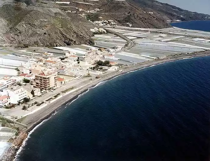 Playa del Pozuelo Albuñol